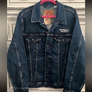 New Levi’s denim jacket men’s XL